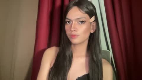 Snapshot of sexynakedweapon chatting on 12, 5, 2026 LIEZEL online show from 12, 5, 2026