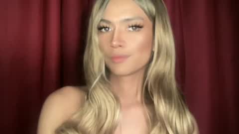 Snapshot of sexynakedweapon chatting on 24, 5, 2026 LIEZEL online show from 24, 5, 2026