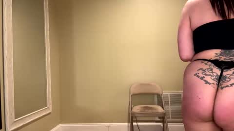 Sexypiglet2728 online show from 28, 5, 2026
