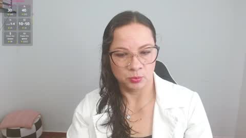 Sexy Psychologist online show from 4, 6, 2026