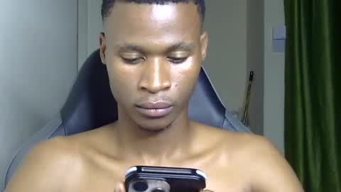Snapshot of sexyromeo_bbc chatting on 18, 6, 2026 Enzo online show from 18, 6, 2026