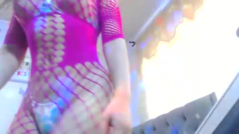 Venus Independent Model online show from 3, 1, 2025