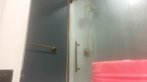 Snapshot of sexyshavenboi chatting on 27, 9, 2025 sexyshavenboi online show from 27, 9, 2025