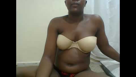 PAULINE online show from 2, 12, 2025