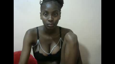 Snapshot of sexytinyy chatting on 22, 5, 2026 maria online show from 22, 5, 2026