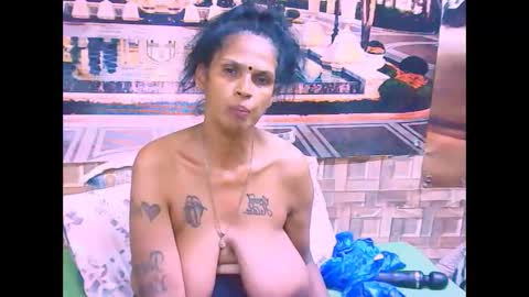 Snapshot of sexyva4u2luv chatting on 12, 9, 2025 sexyva4u2luv online show from 12, 9, 2025