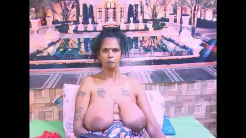 Snapshot of sexyva4u2luv chatting on 13, 9, 2025 sexyva4u2luv online show from 13, 9, 2025