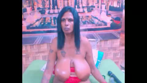 Snapshot of sexyva4u2luv chatting on 29, 9, 2025 sexyva4u2luv online show from 29, 9, 2025