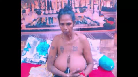 Snapshot of sexyva4u2luv chatting on 24, 10, 2025 sexyva4u2luv online show from 24, 10, 2025