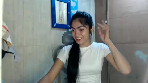 Snapshot of sexyxenaaa chatting on 9, 3, 2026 Xenaaa online show from 9, 3, 2026
