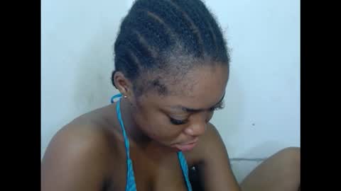 Snapshot of sexyxmilfx chatting on 21, 2, 2026 sexyxmilfx online show from 21, 2, 2026