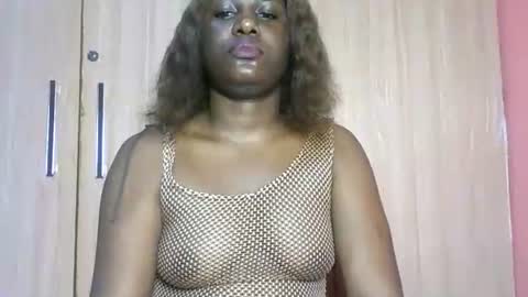 Snapshot of sexyxxebony chatting on 4, 7, 2026 SexyxxEbony online show from 4, 7, 2026