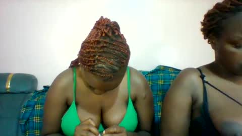 Snapshot of sexyy_nicky chatting on 15, 12, 2025 sexyy_nicky online show from 15, 12, 2025