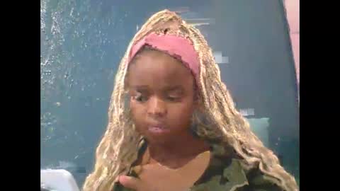 sexyyonger online show from 24, 3, 2026