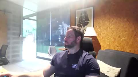 shad0w_hunter online show from 18, 3, 2026