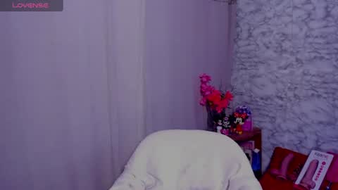 Snapshot of shaden_1 chatting on 14, 6, 2026 Liz online show from 14, 6, 2026