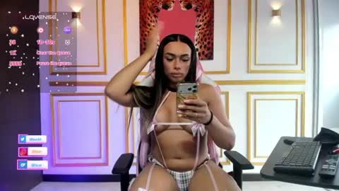 Snapshot of shadi_kin chatting on 5, 7, 2026 Shadi online show from 5, 7, 2026