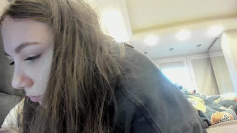 Snapshot of shadow_raffi chatting on 21, 12, 2024 shadow_raffi online show from 21, 12, 2024