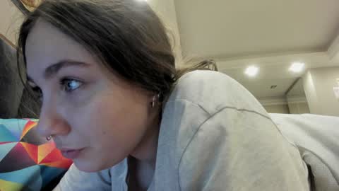 Snapshot of shadow_raffi chatting on 2, 2, 2025 shadow_raffi online show from 2, 2, 2025