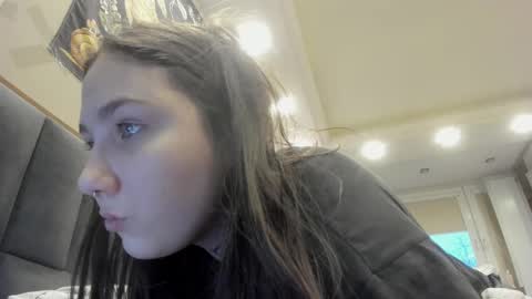 Snapshot of shadow_raffi chatting on 9, 2, 2025 shadow_raffi online show from 9, 2, 2025