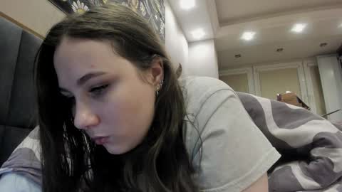 Snapshot of shadow_raffi chatting on 6, 3, 2025 shadow_raffi online show from 6, 3, 2025