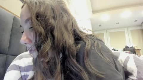 Snapshot of shadow_raffi chatting on 8, 3, 2025 shadow_raffi online show from 8, 3, 2025