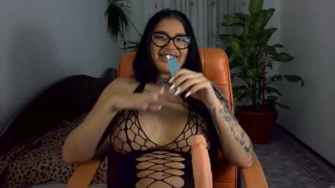 Snapshot of shadowsweety chatting on 16, 9, 2025 Shadow online show from 16, 9, 2025