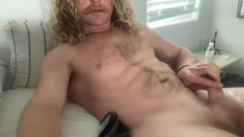 Snapshot of shaggy_sd chatting on 8, 3, 2025 shaggy_sd online show from 8, 3, 2025