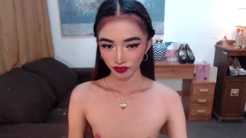 Snapshot of shaina_cummer chatting on 16, 12, 2025 shaina online show from 16, 12, 2025