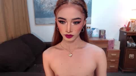 Snapshot of shaina_cummer chatting on 21, 12, 2025 shaina online show from 21, 12, 2025