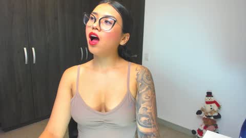 Snapshot of shanabellucy chatting on 23, 12, 2024 onlyfans shanabellucy online show from 23, 12, 2024