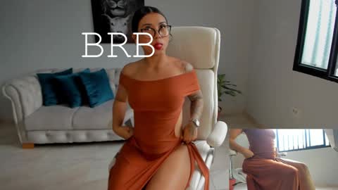 Snapshot of shanabellucy chatting on 26, 1, 2025 onlyfans shanabellucy online show from 26, 1, 2025