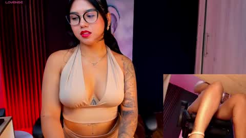 Snapshot of shanabellucy chatting on 12, 10, 2025 onlyfans shanabellucy online show from 12, 10, 2025