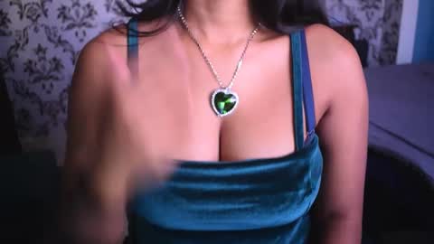 Snapshot of shanaya_indian chatting on 10, 1, 2025 shanaya indian online show from 10, 1, 2025