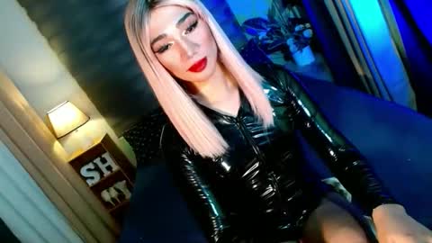 MISS SHANE online show from 27, 11, 2025