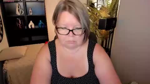 Snapshot of shannonshine chatting on 9, 7, 2026 Shannon online show from 9, 7, 2026