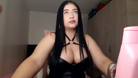 Snapshot of shanonn_diprima_ chatting on 4, 2, 2025 Cami Ortiz independent model online show from 4, 2, 2025