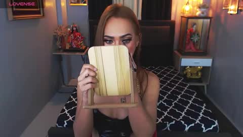 Snapshot of shantal_wildnaughty chatting on 17, 1, 2025 SHANTAL online show from 17, 1, 2025