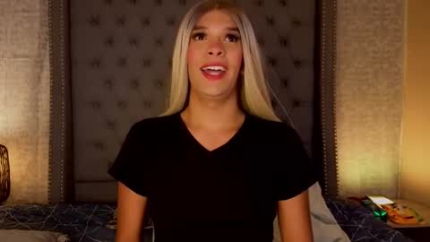 Shantal Jones online show from 10, 9, 2025