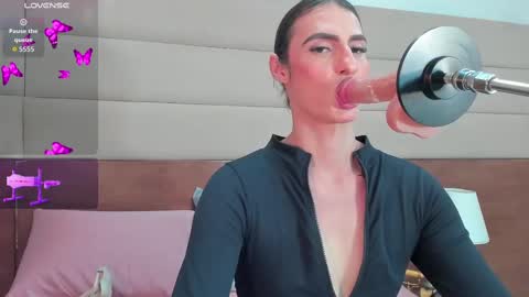  Shantall  online show from 4, 10, 2025