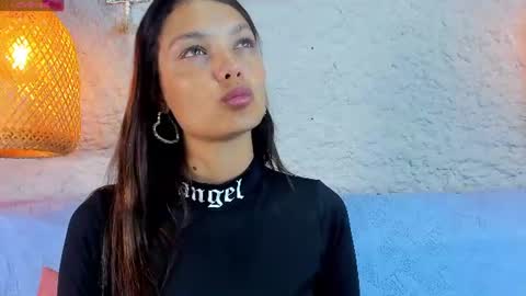 Snapshot of shantallvegga1 chatting on 17, 6, 2026 shantallvegga1 online show from 17, 6, 2026