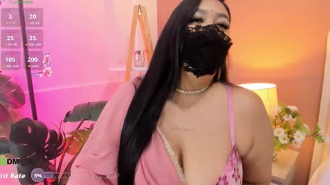 Snapshot of shantatiare_ chatting on 8, 9, 2025 SHANTAL online show from 8, 9, 2025