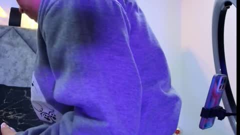 shantey online show from 4, 12, 2025