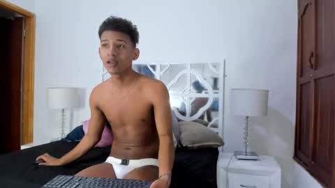 Snapshot of shantiwest chatting on 1, 11, 2025 Shanti Wets Brunette online show from 1, 11, 2025