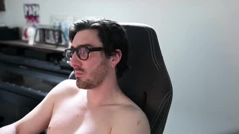 Snapshot of shape80 chatting on 15, 3, 2026 frenchy boy online show from 15, 3, 2026