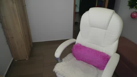 Lau online show from 1, 4, 2026