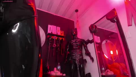 Snapshot of sharith_gh chatting on 11, 3, 2025 Sharith online show from 11, 3, 2025