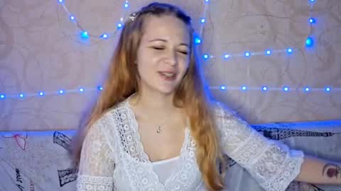 Snapshot of sharlalaskin chatting on 20, 10, 2025 Annie online show from 20, 10, 2025
