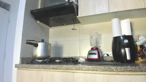 Snapshot of sharol_xx chatting on 12, 12, 2024 Sharol smile online show from 12, 12, 2024