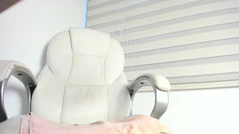 Snapshot of sharol_xx chatting on 8, 9, 2025 Sharol smile online show from 8, 9, 2025